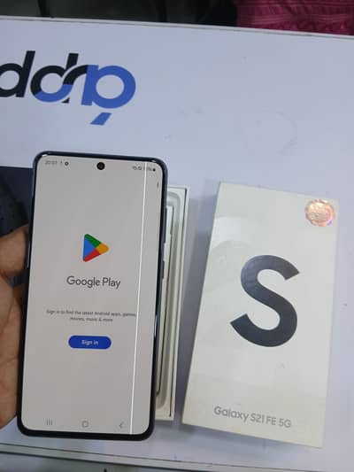 Samsung Mobile S21 FE Pta Lcd line