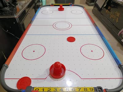 Hockey game series dice game
