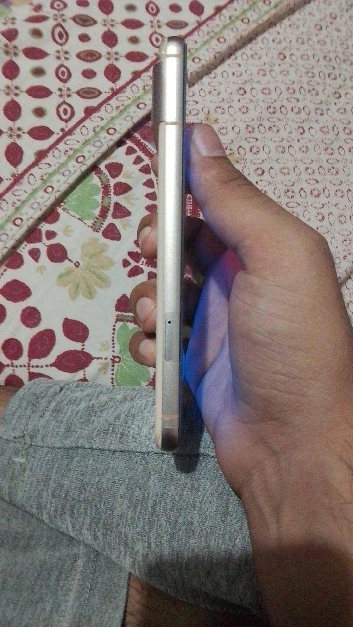 Google Pixel 8 2