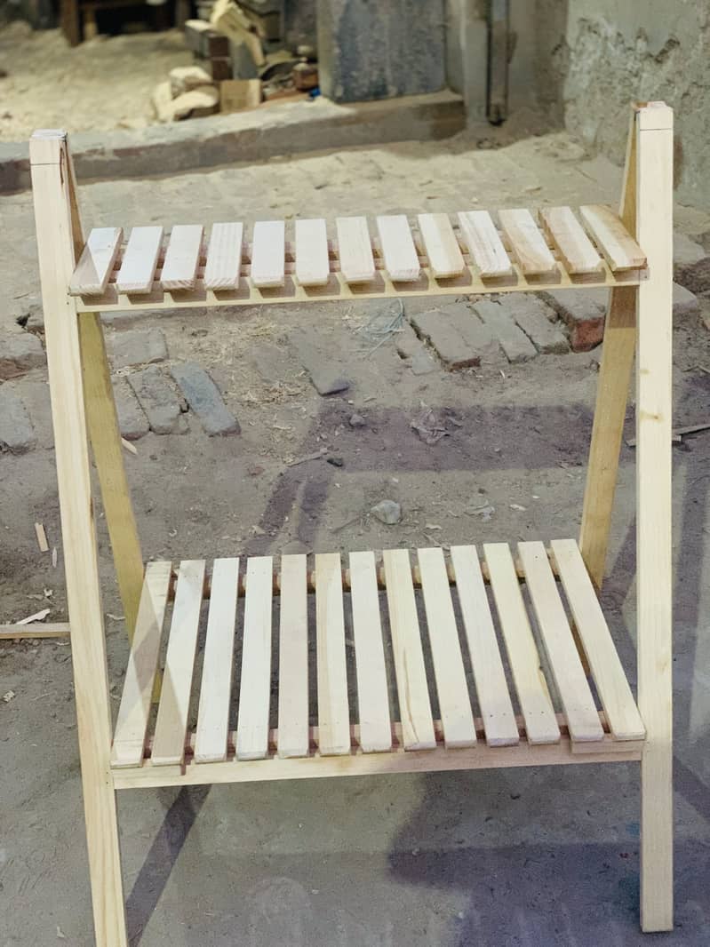 Plant stand 0