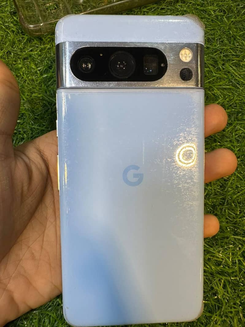 Google Pixel 8 Pro 1