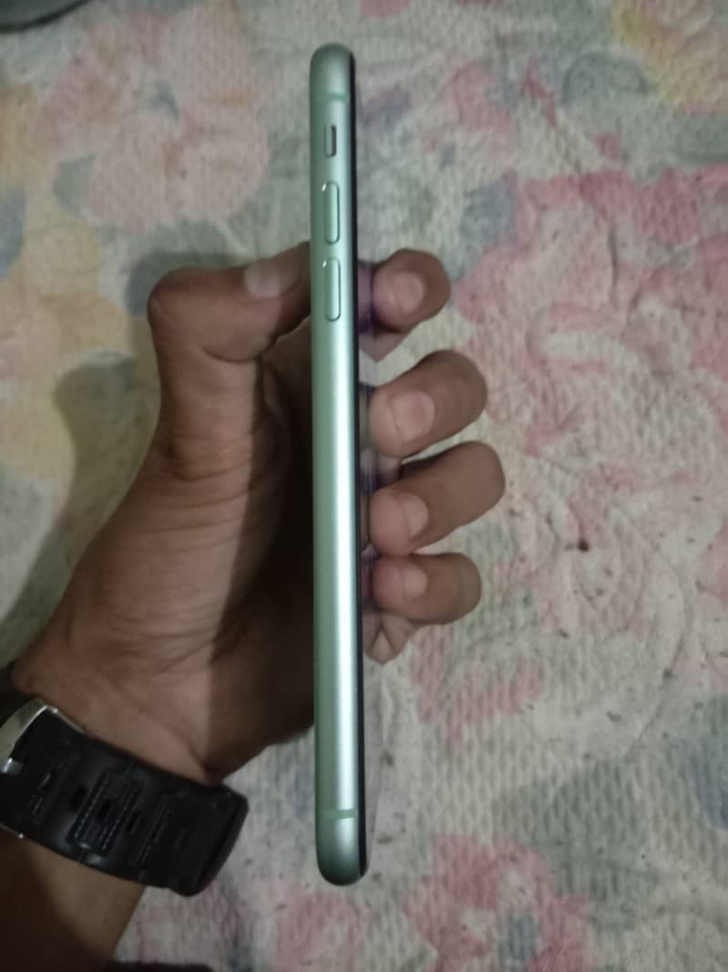 Apple iPhone 11 1