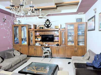 10 MARLA BEAUTIFUL TRIPLE STOREY HOUSE URGENT FOR SALE PRIME LOCATION IN SABZAZAR LAHORE