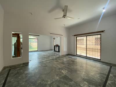 BEAUTIFULL 30 MARLA LOWER PORTION FOR RENT IN DHA PHASE 2 NEAR LUMS UNIVERSITY