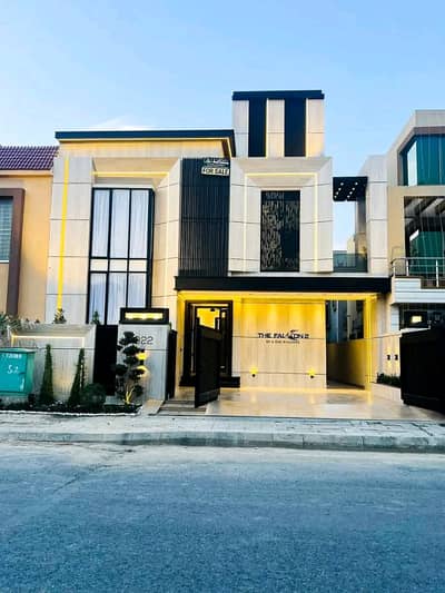 10 Marla Luxury Upper Portion is Available for Rent in Bahria Town Lahore
