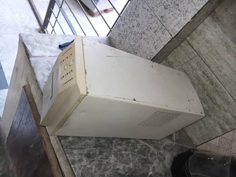 UPS SAMRT 1500 1
