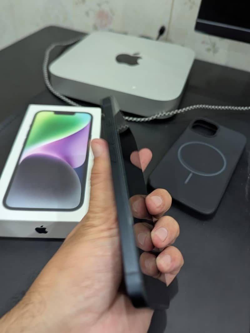 iPhone 14 5