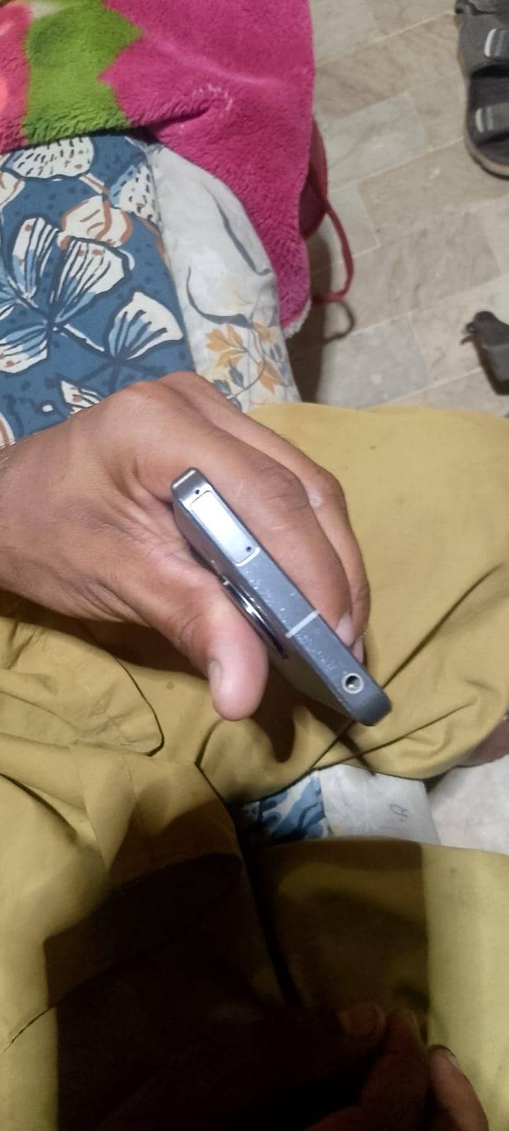 Sharp Aquos Sense7 plus 3