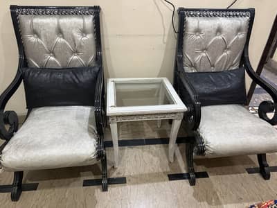 2 Wooden Arm Chairs with Side Table – Elegant Black & Silver Set