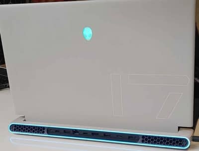 Dell Alienware x17 R1 Gaming Laptop