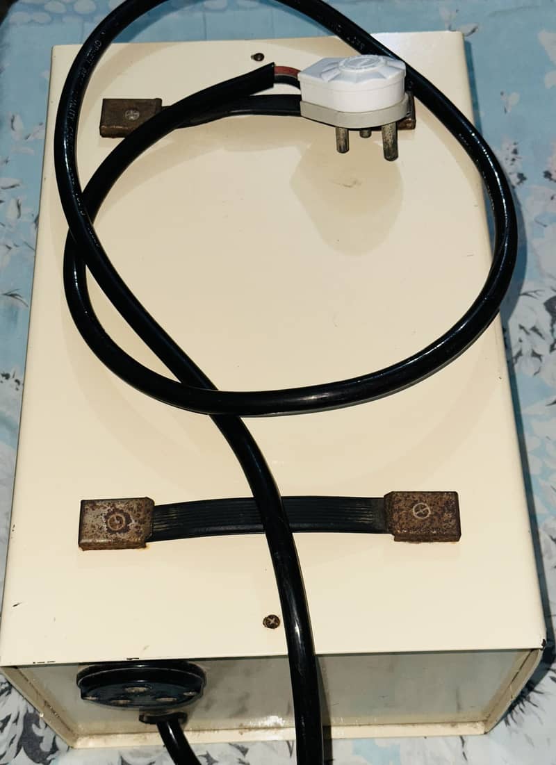 Samsung Automatic 10000W Stabilizer 3