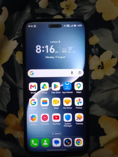 Honor Magic 7 Pro in 10 by 10 Lush condition