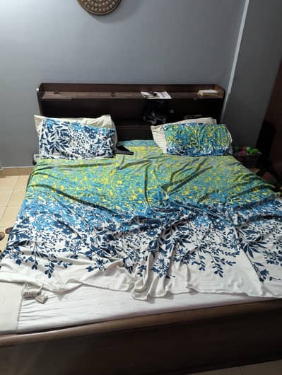 Bedroom Furniture - Used Sheesham Wooden