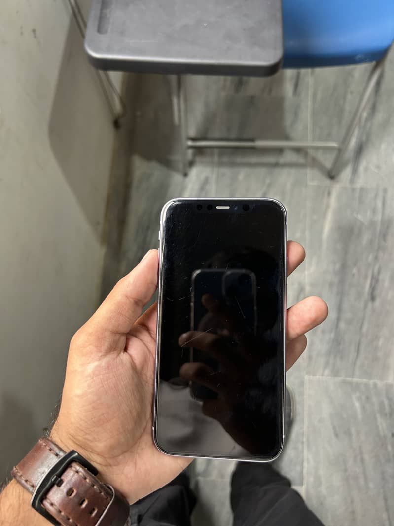 Apple iPhone 11 2