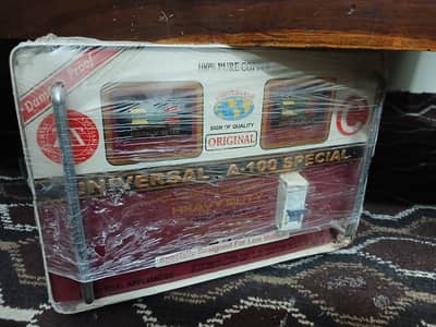 universal A100