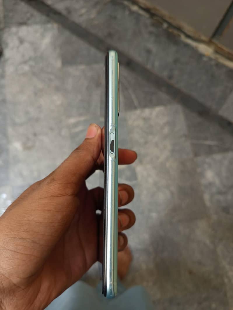 Oppo A76 4