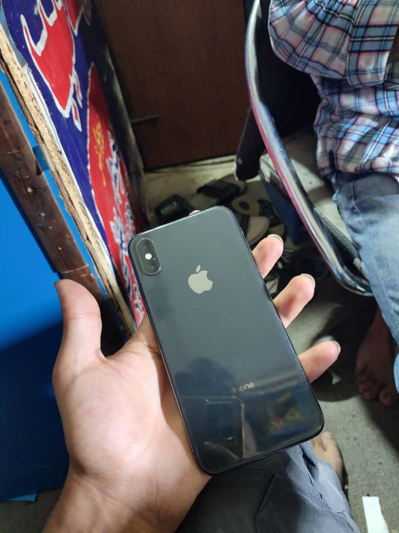 Apple iPhone XS 0