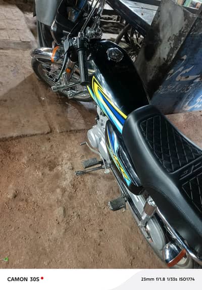 Honda 125 totally genuine