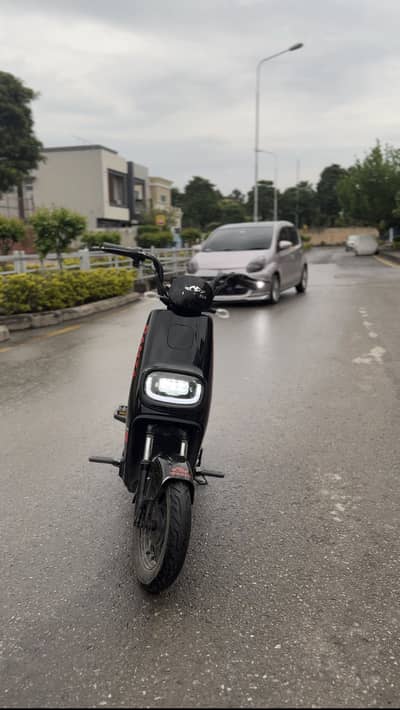 RAMZA Z1 PADDLER SCOOTY
