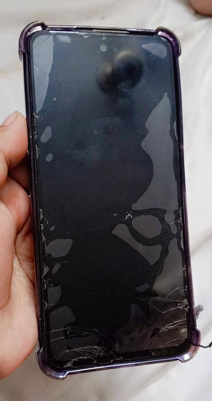 Tecno Spark 20C 2