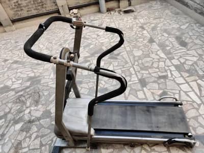 Electric Treadmill With Twister