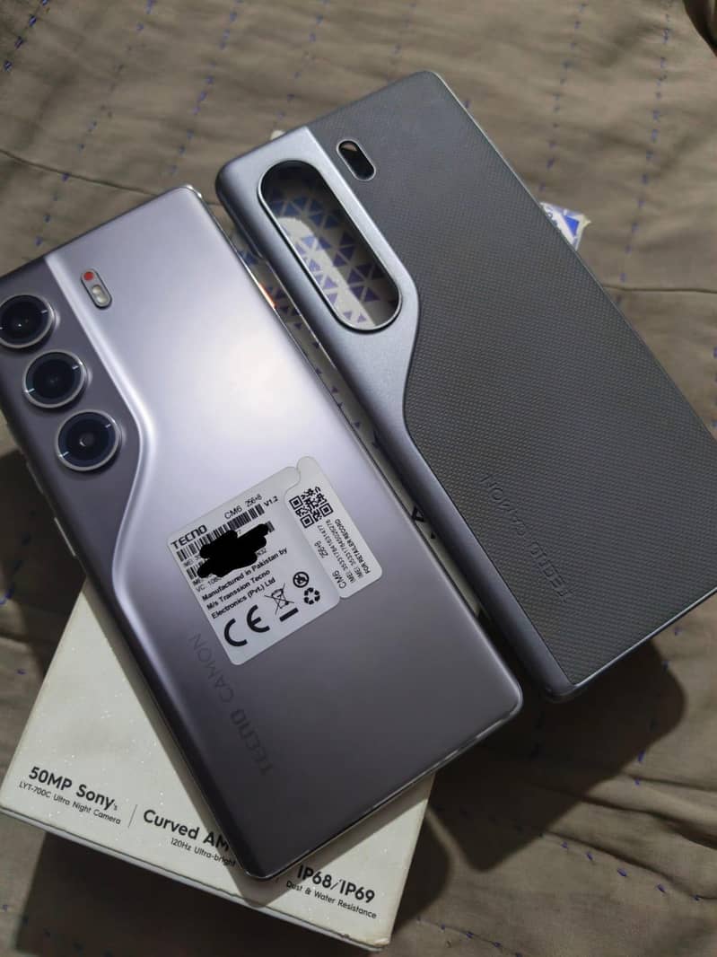 Tecno CAMON 40 Pro 0