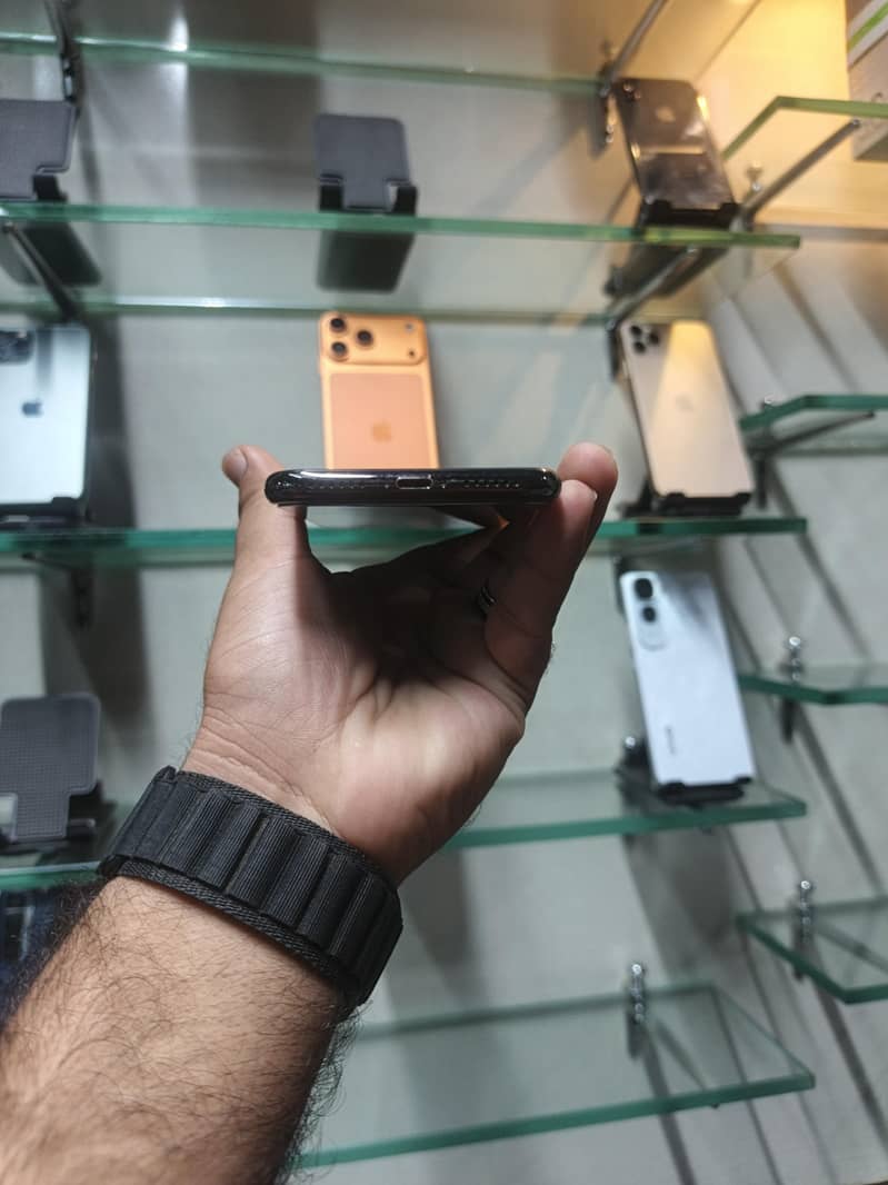 Apple iPhone X 1