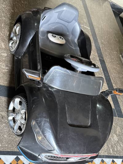 Kids electric ride on car