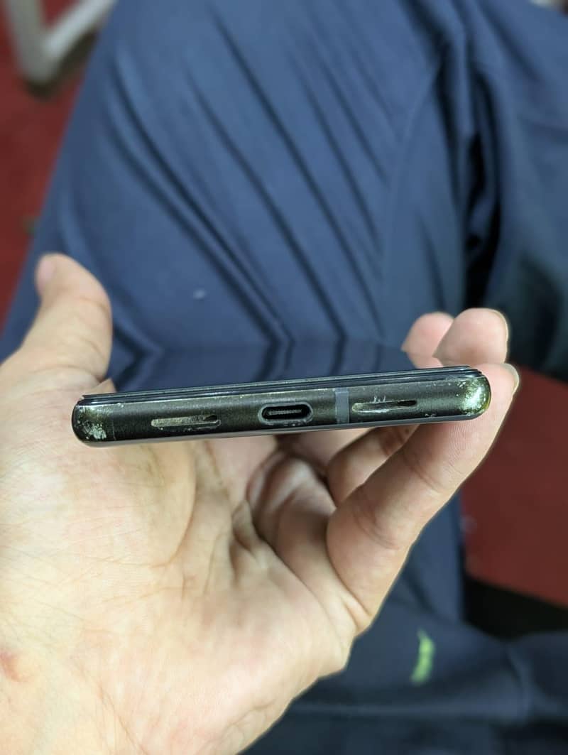 Google Pixel 6 4