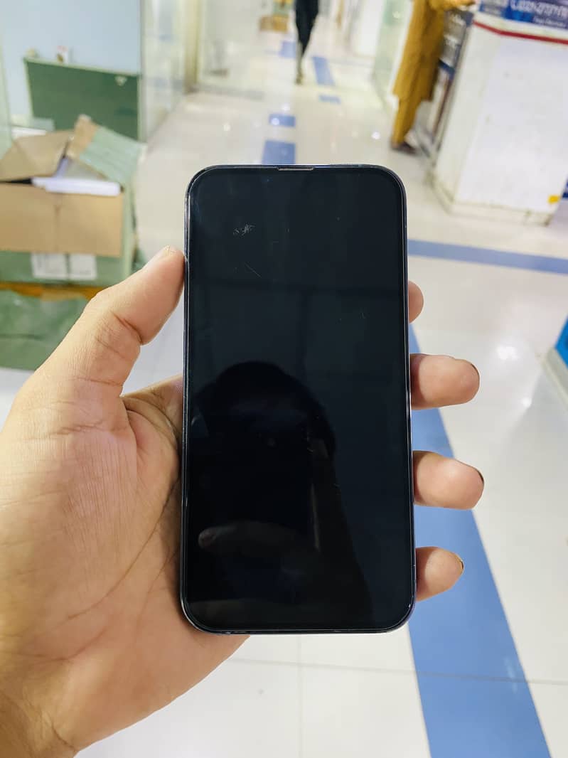 Apple iPhone 11 3