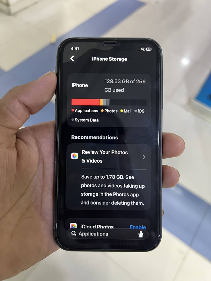 Apple iPhone 11 8