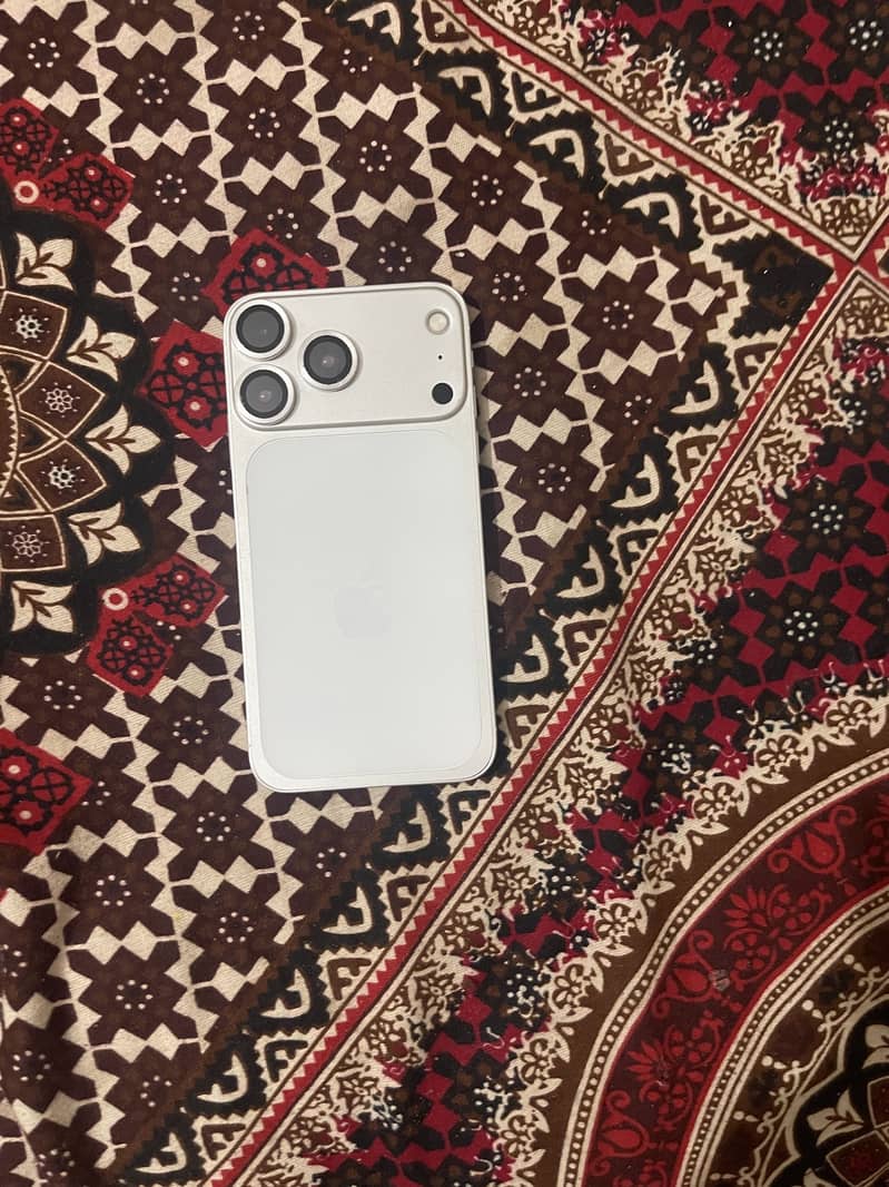Apple iPhone X 4