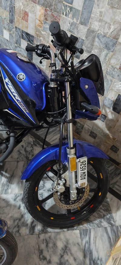 Yamaha YBR 125 2024 Model – Low Mileage 7,500 KM – Lahore Registered.