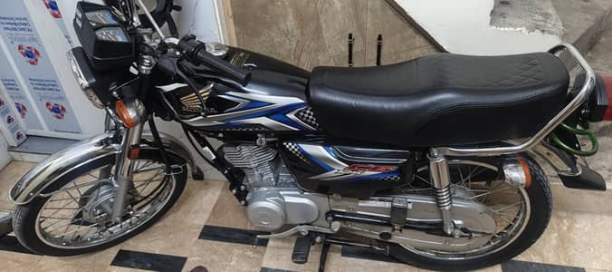 Serious buyer contact please, 03069457203