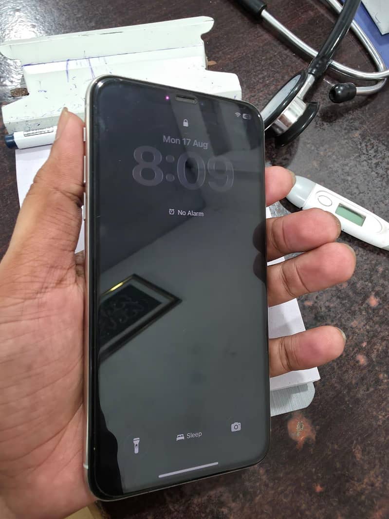 Apple iPhone 11 Pro Max 1