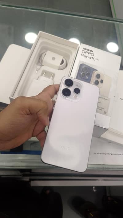OPPO Reno 15