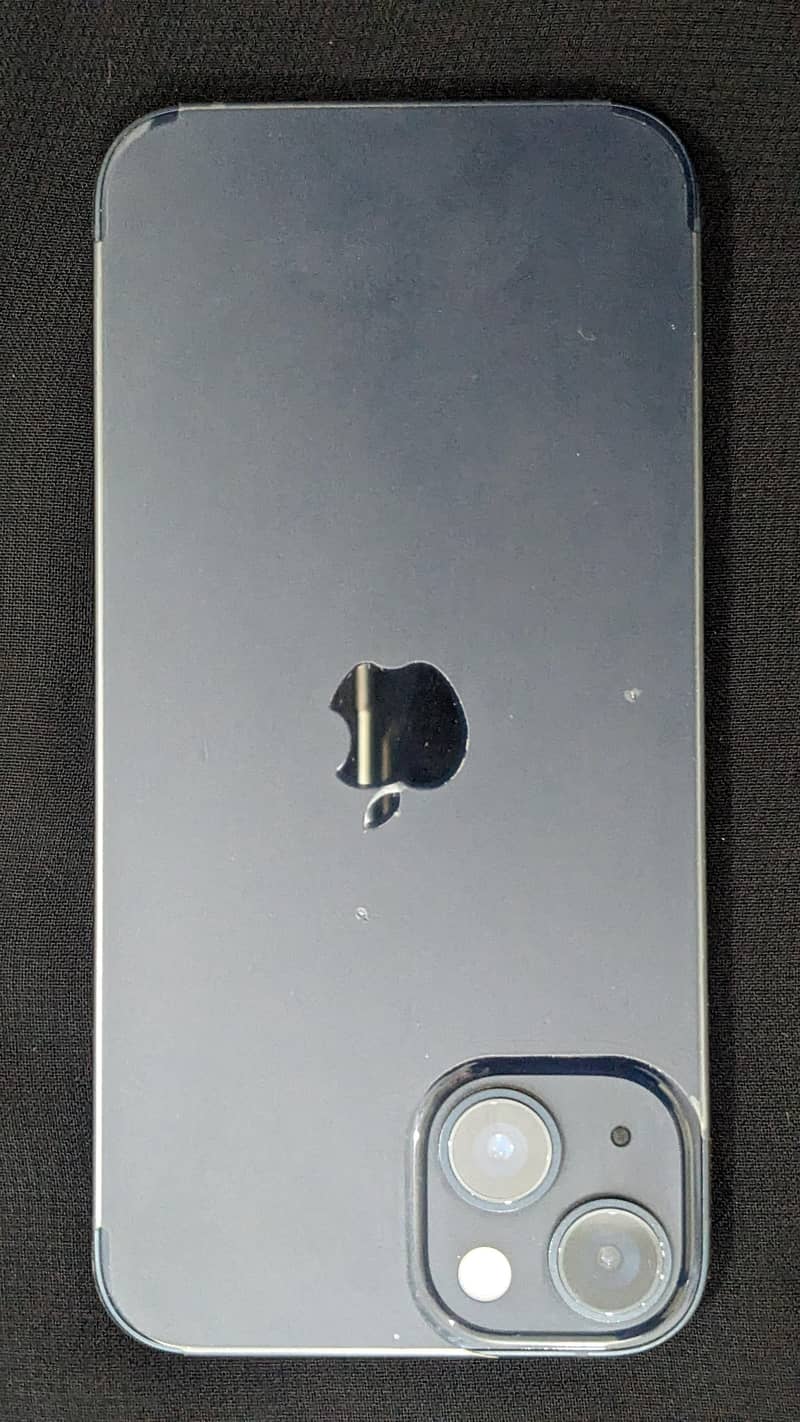 Apple iPhone 13 0