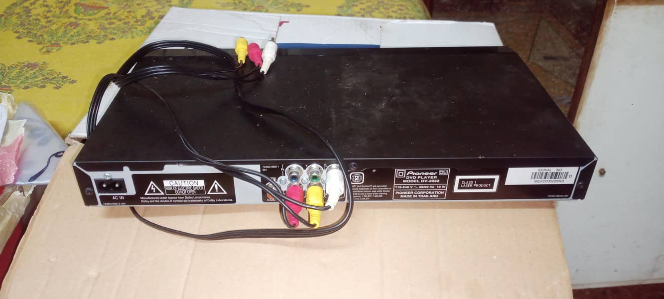 DVD   with USB 1
