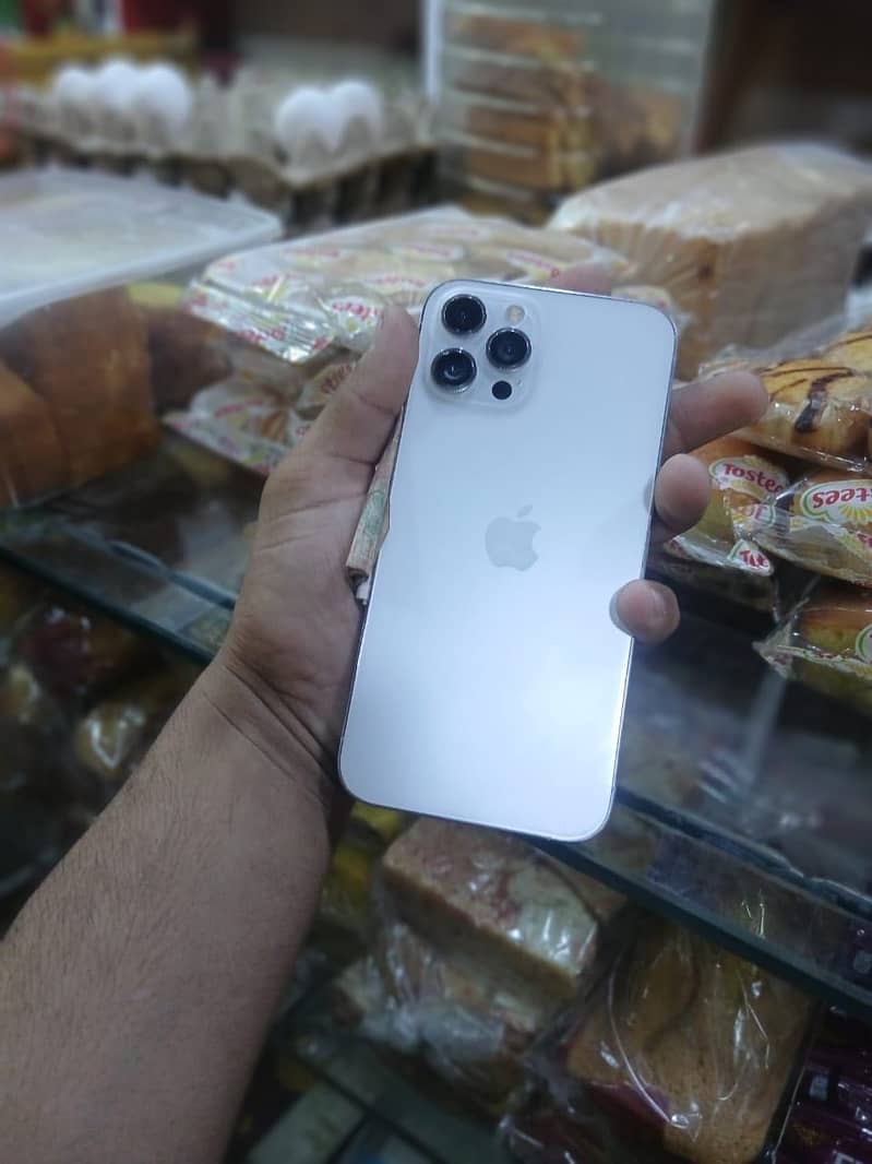 Apple iPhone 12 Pro Max 5