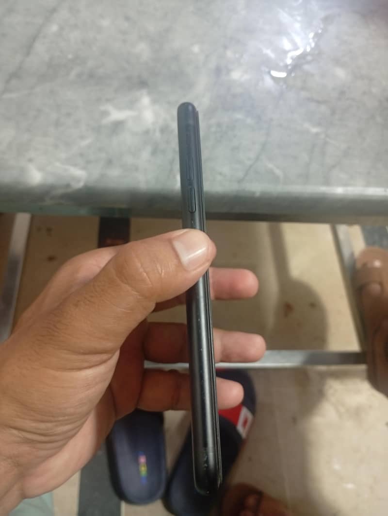 Apple iPhone XR 2