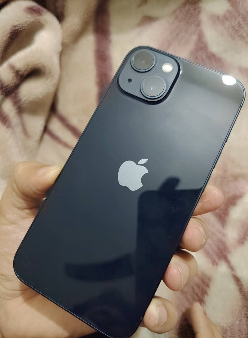 Apple iPhone 13 1