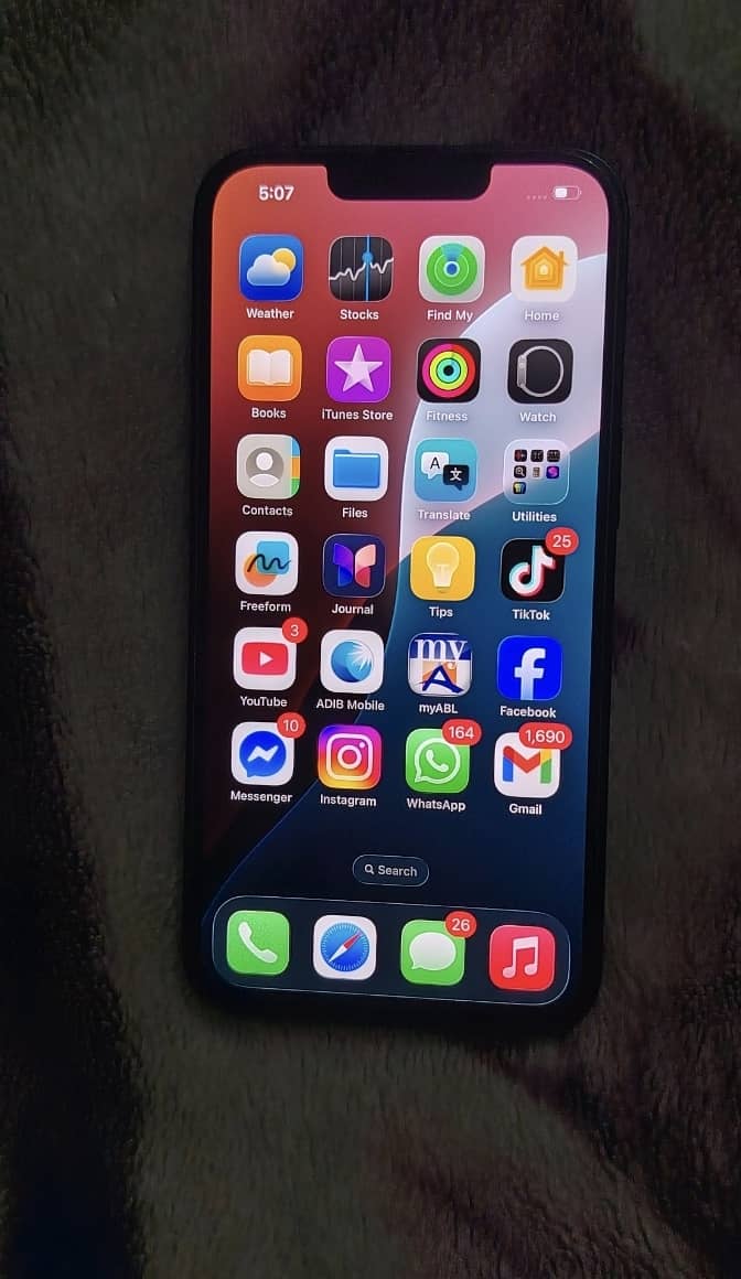 Apple iPhone 13 3