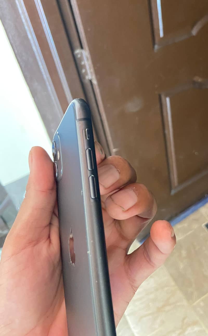 Apple iPhone 11 1