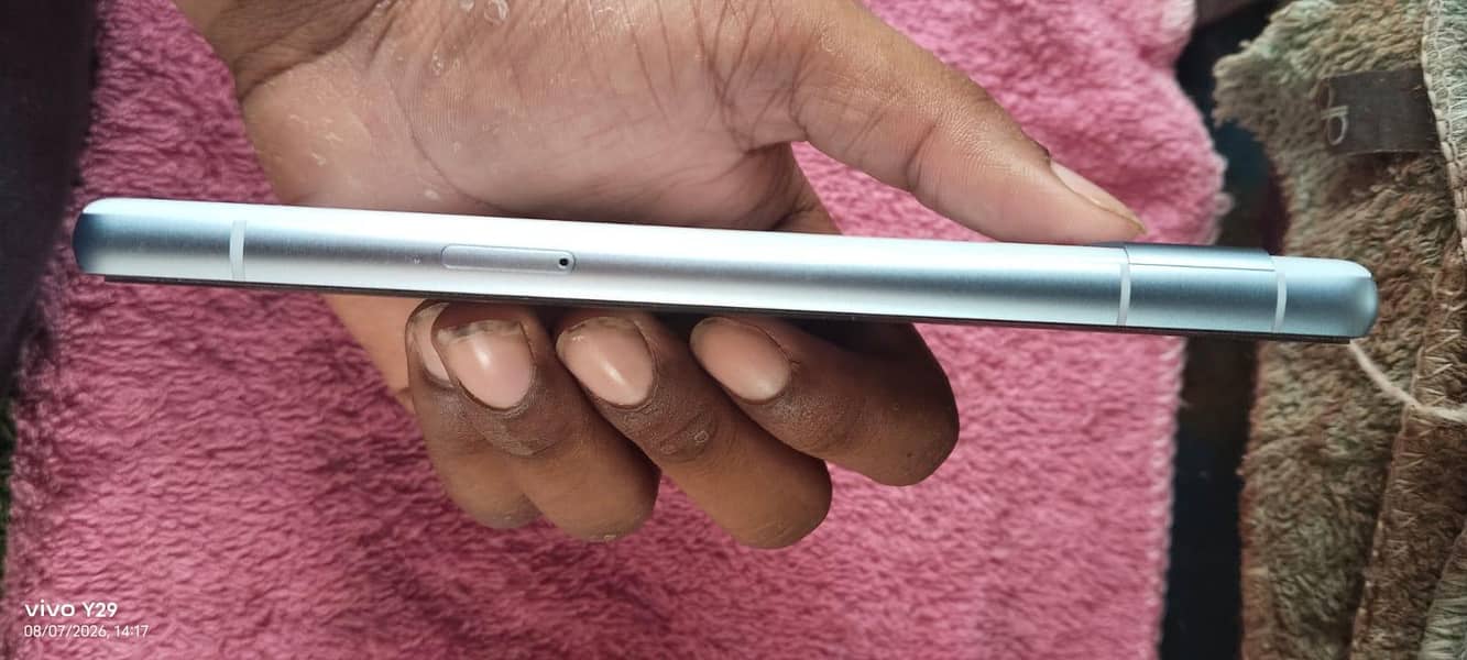 Google Pixel 7a 5