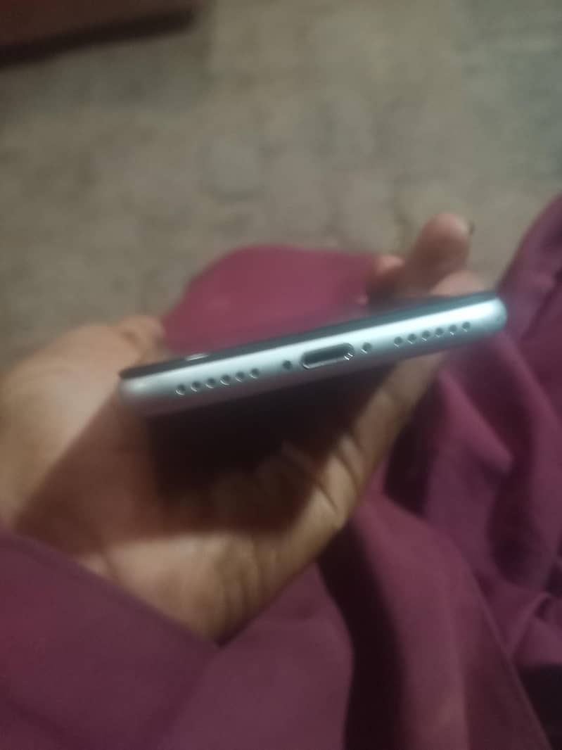 Apple iPhone SE 4