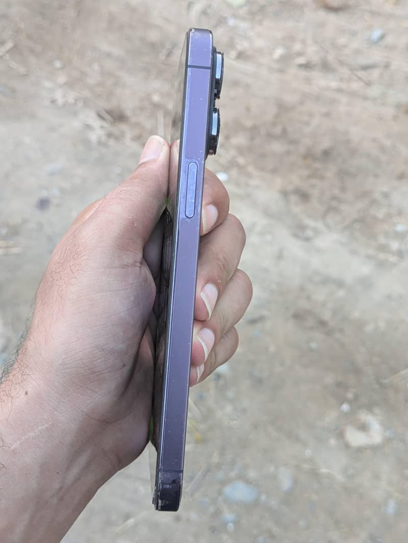 Apple iPhone 14 Pro Max 3