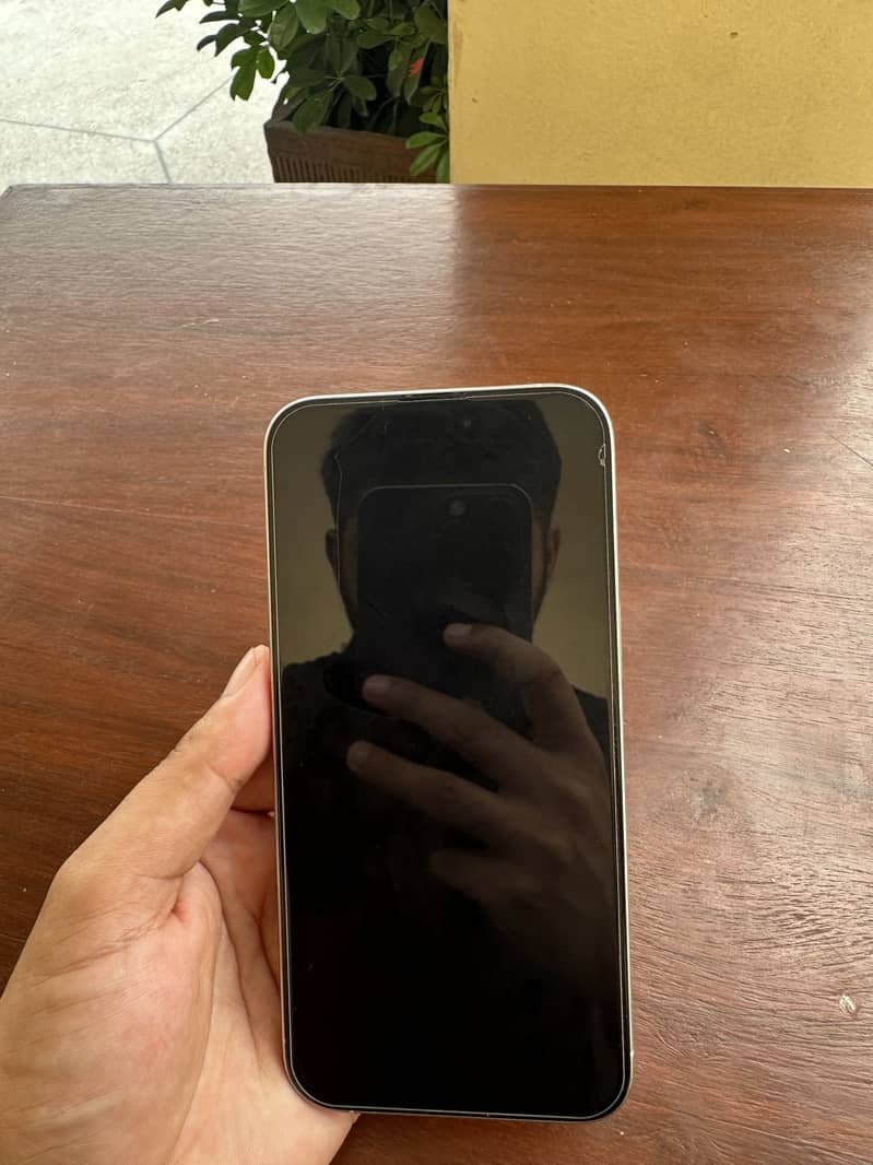 Apple iPhone 15 Pro Max 4