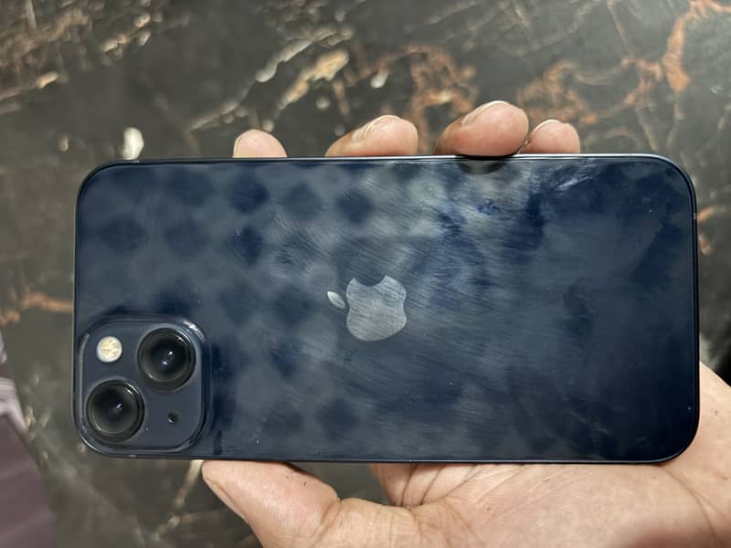 Apple iPhone 13 jv 0