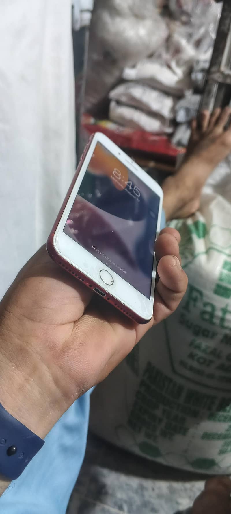 Apple iPhone 7 Plus 6