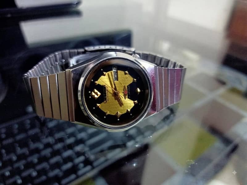 Citizen Automatic EAGLE. 7 Caliber 8200 1